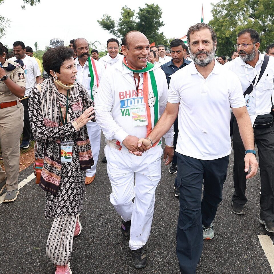 इंडिया ब्लॉक की बैठक में 23 दल जुटे, राहुल गांधी ने सहयोगियों को बताया 'भ्रमित'; खरगे का केंद्र पर निशाना